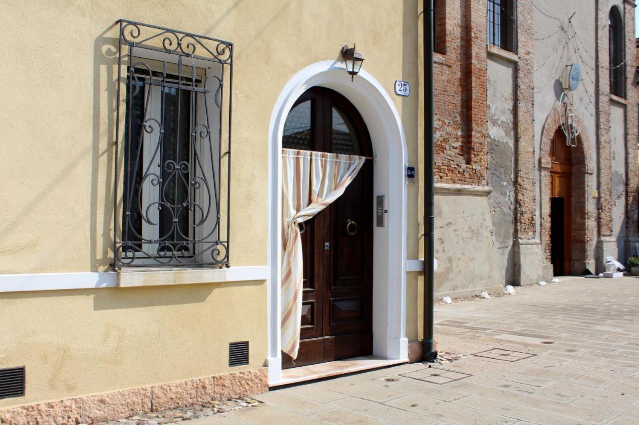 Porta Del Carmine Bed & Breakfast Comacchio Bagian luar foto