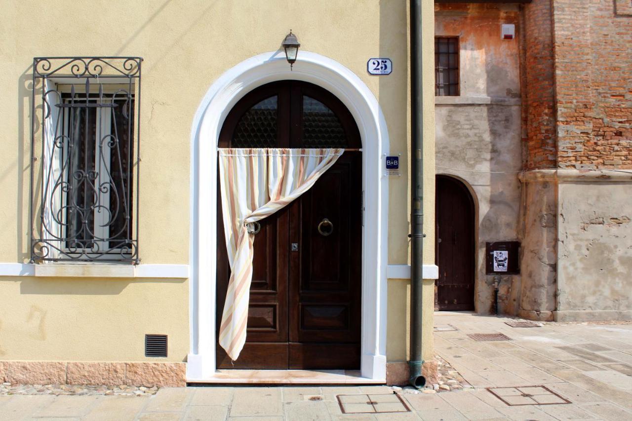 Porta Del Carmine Bed & Breakfast Comacchio Bagian luar foto