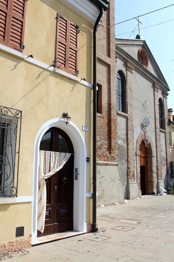 Porta Del Carmine Bed & Breakfast Comacchio Bagian luar foto